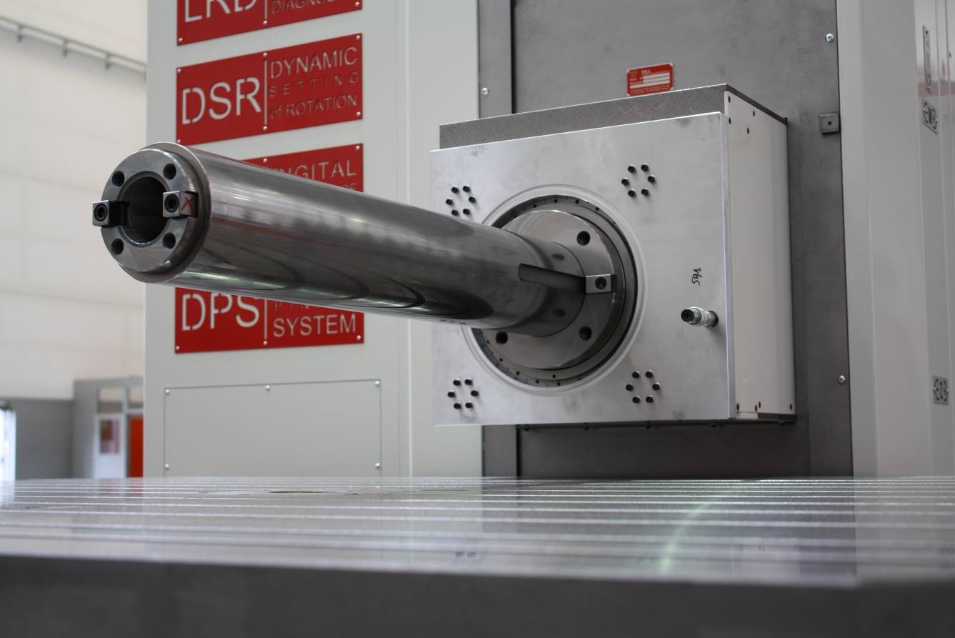 LAZZATI HIGH PERFORMANCE BORING MILLS ALESATRICI FRESATRICI IDROSTATICHE