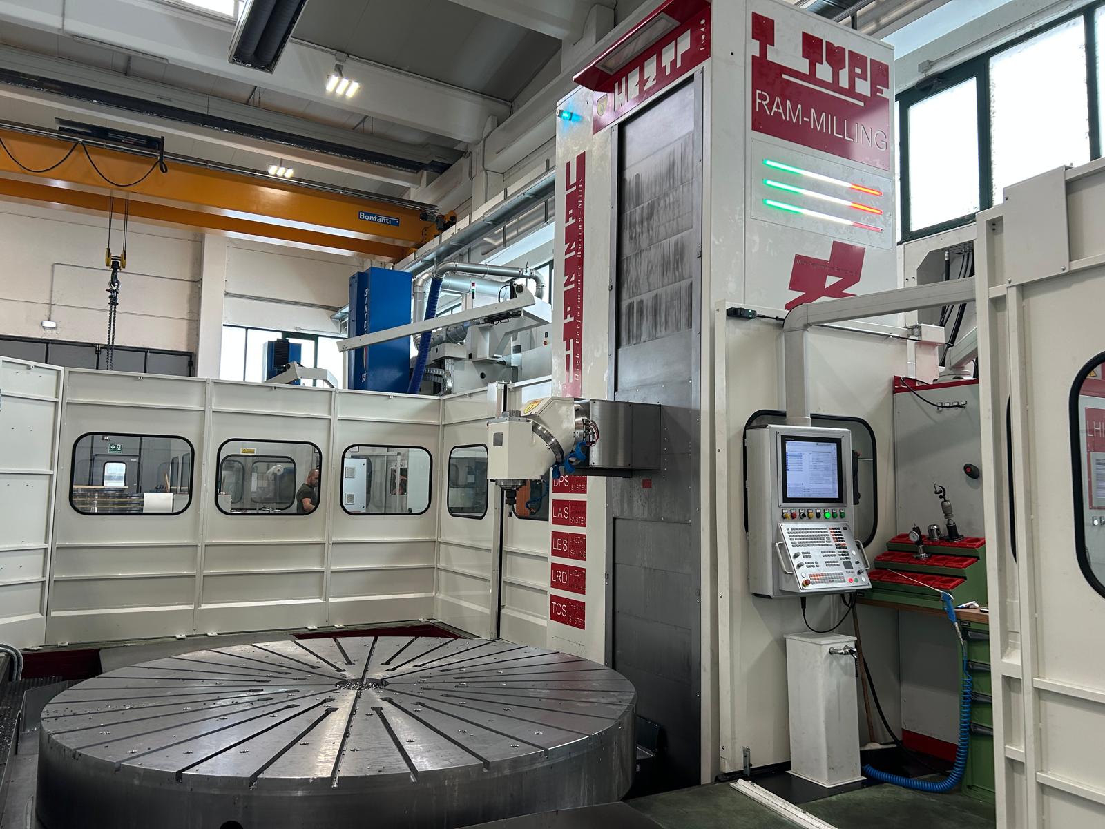 LAZZATI boring and milling machine with integrated LAZZATECH systems and rotary table